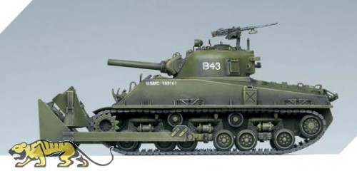 U.S. Medium Tank M4A3 Sherman 105mm Howitzer & M1 Dozer Blade