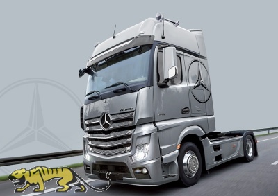 Mercedes Benz Actros MP4 Gigaspace - 1:24