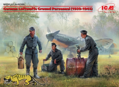 German Luftwaffe Ground Personnel - 1939 - 1945 - 3 figures - 1/32