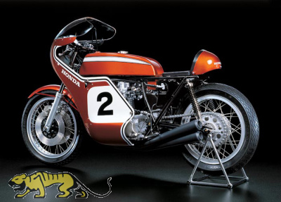 Honda CB750 Racing - Collectors Club Special / Masterwork Collection - Semi-Assembled Premium Model - 1/6