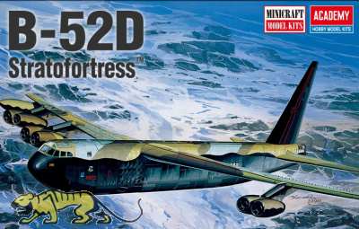 Boeing B-52D Stratofortress - 1:144