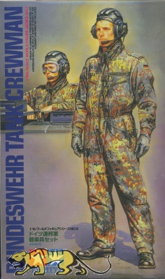 German Bundeswehr Tank Crewman - 2 Figures 1:16