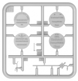 Deutsche Panzerbesatzung beim tanken - 1:35