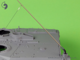 Antenne Comrod VHF3088VM - für Leopard 2 A7V und andere Fahrzeuge (2 Stück) - HERUNTERGEBUNDENE Version - 1:16