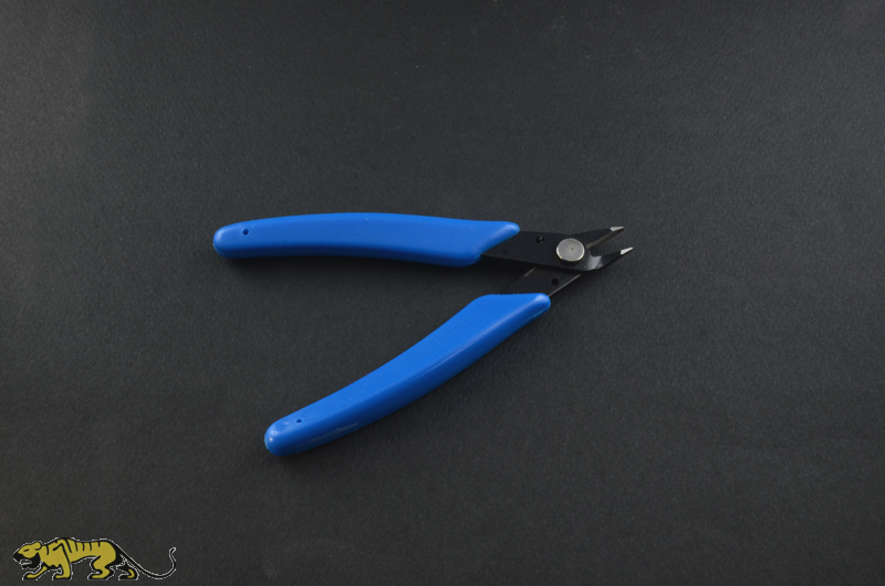 Italeri Flush Cutter (IT50828) - Axels Modellbau Shop