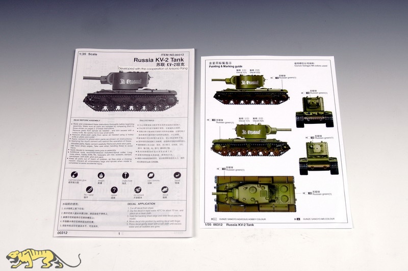 RUSSIA KV-2 TANK 1//35 tank Trumpeter model kit 00312
