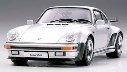 Porsche 911 Turbo '88 - 1:24