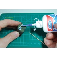 Glue 'n' Glaze - Bond & Glaze for clear parts - 50ml
