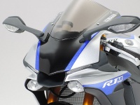 Yamaha YZF-R1M - 1/12