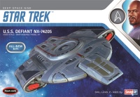 Star Trek - USS Defiant NX 74205 - Snap kit - 1/1000