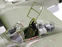 Lockheed P-38 F/G Lightning - 1:48