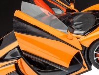 McLaren 570S - 1:24