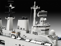 HMS Invincible - Falkland War - 1:700