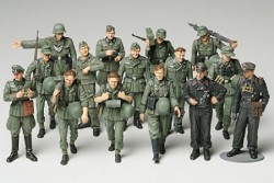 German Infantry - On Maneuvers - Figure-Set - 1/48