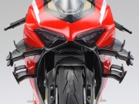 Ducati Superleggera V4 - 1/12