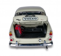 Volvo 122S Amazon mit Licht und Sound - 1:8