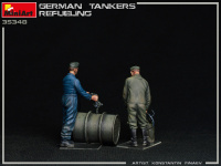 Deutsche Panzerbesatzung beim tanken - 1:35