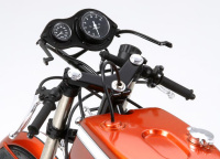 Honda CB750 Racing - Collectors Club Special / Masterwork Collection - Semi-Assembled Premium Model - 1/6