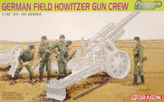 German Field Howitzer Gun Crew - Vintage - 1/35