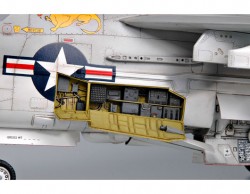 Vought A-7E Corsair II - 1:32