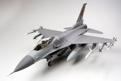 Lockheed Martin F-16CJ Blk 50 - Fighting Falcon - 1/32