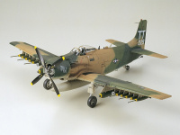 Douglas A-1J Skyraider - US Air Force - 1:48
