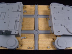 Holzdeck für 1:350 HMS Prince of Wales - Tamiya 78011