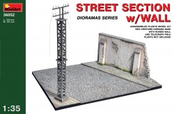 Street Section with Wall and Telegraph Pole - 1/35