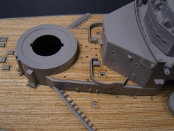 Holzdeck für 1:350 DKM Bismarck - Revell 05040 - 1:350