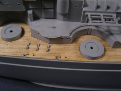 Holzdeck für 1:350 DKM Bismarck - Revell 05040 - 1:350