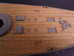 Holzdeck für 1:350 DKM Bismarck - Revell 05040 - 1:350