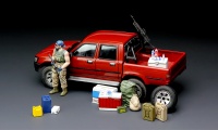 Pick Up with Equipment - 1/35