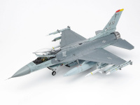 Lockheed Martin F-16CJ (Block 50) Fighting Falcon - 1:48