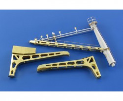Fotoätzteile Kräne für 1:200 USS Hornet CV-8 - Merit 62001 - 1:200
