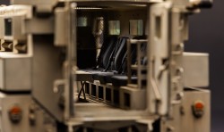 US Cougar 6x6 MRAP Vehicle - 1:35