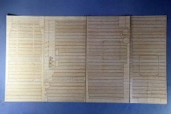 Holzdeck (Ahorn) für 1:200 USS Hornet CV-8 - Merit 62001 - 1:200